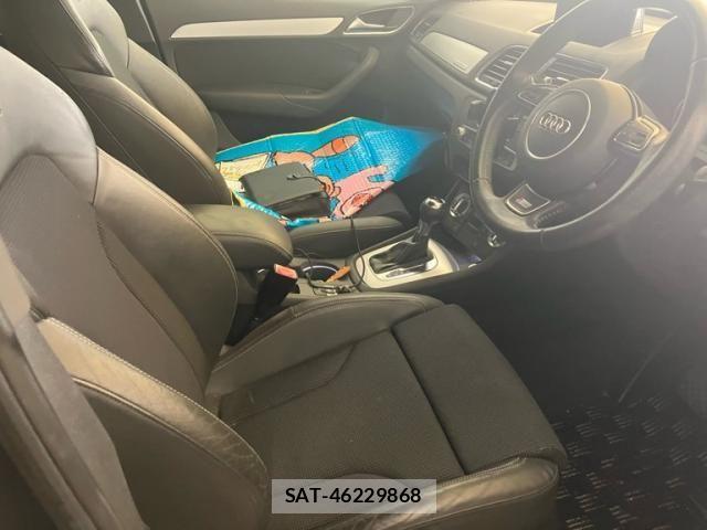 Audi Q3 2012-08 8740622-11