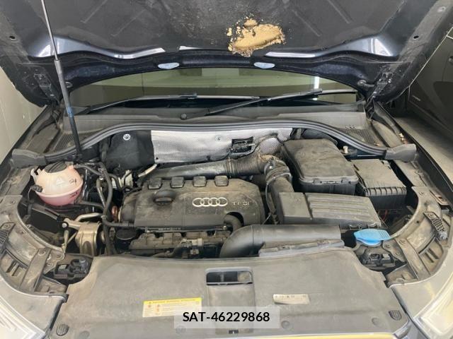 Audi Q3 2012-08 8740622-24