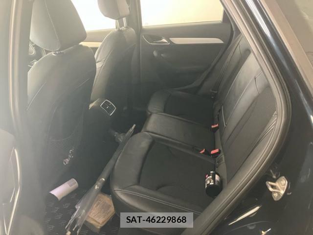 Audi Q3 2012-08 8740622-6