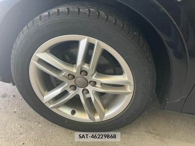 Audi Q3 2012-08 8740622-8