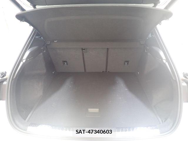 Audi Q3 2023-08 8795308-26