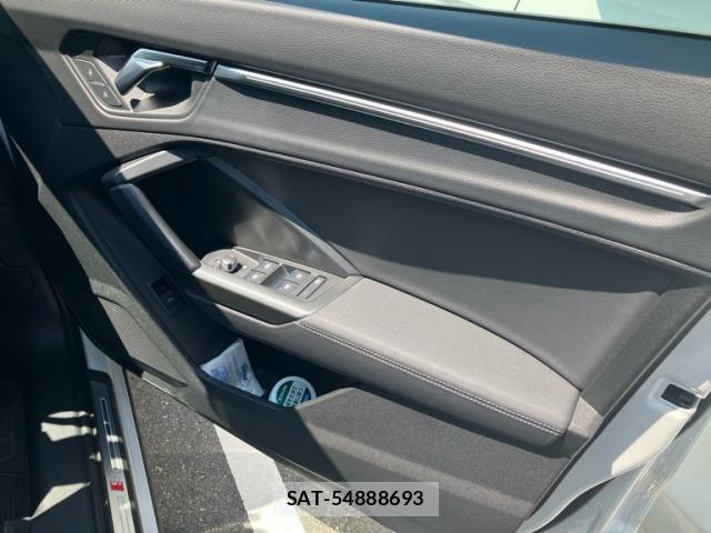 Audi Q3 2022-02 8795309-15