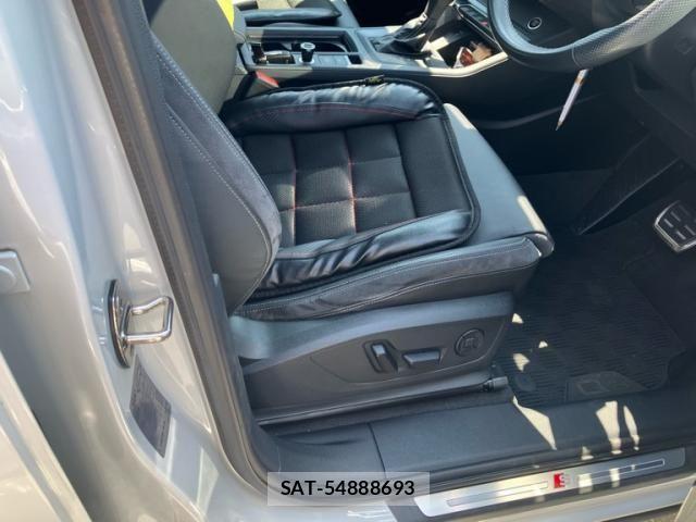 Audi Q3 2022-02 8795309-16