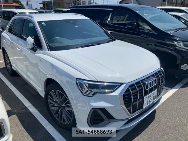 Audi Q3 2022-02 8795309-1