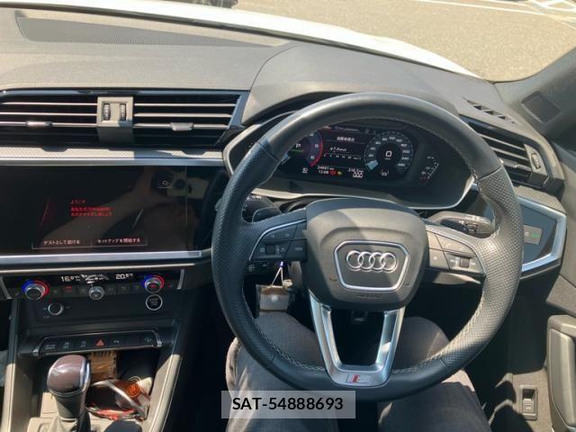 Audi Q3 2022-02 8795309-23