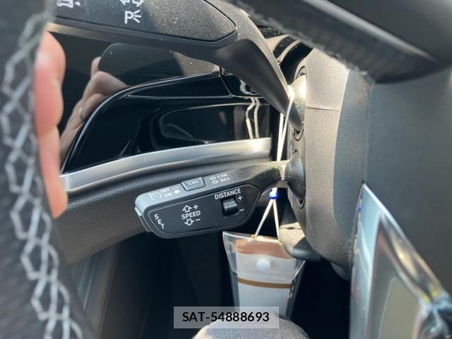 Audi Q3 2022-02 8795309-25