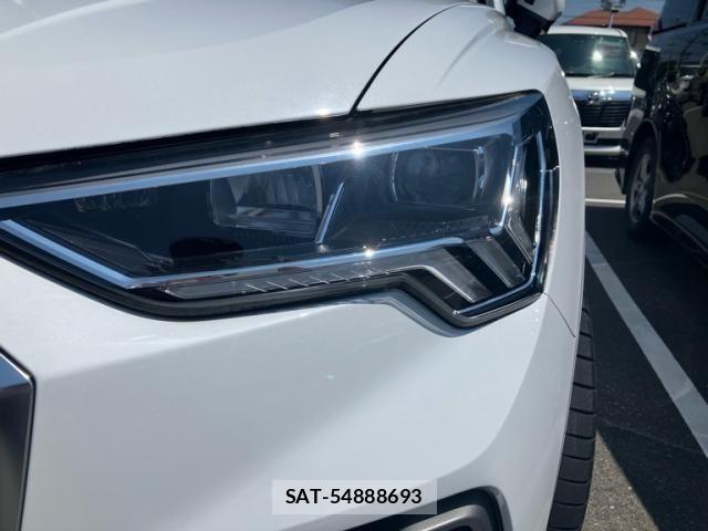 Audi Q3 2022-02 8795309-3