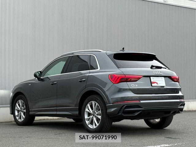 Audi Q3 2021-01 8827911-12