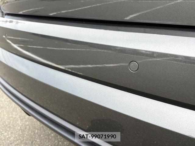 Audi Q3 2021-01 8827911-17
