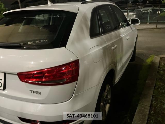 Audi Q3 2015-09 8848275-3