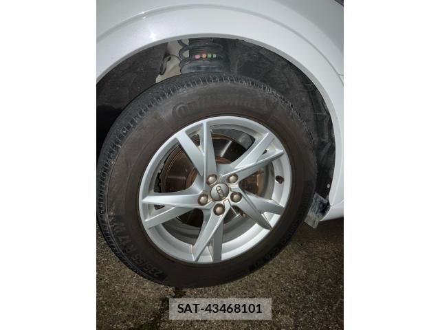 Audi Q3 2015-09 8848275-4
