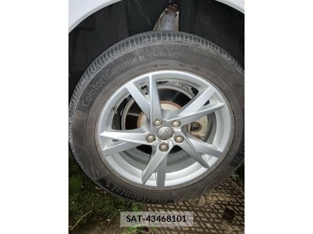 Audi Q3 2015-09 8848275-5