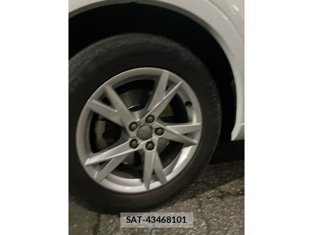 Audi Q3 2015-09 8848275-7