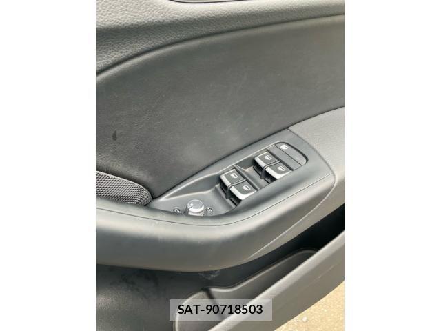 Audi Q3 2016-05 8848277-18