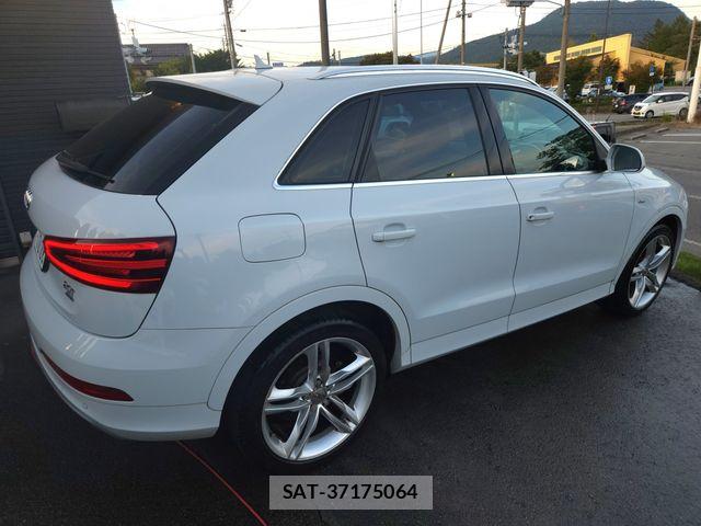 Audi Q3 2014-05 8870445-10