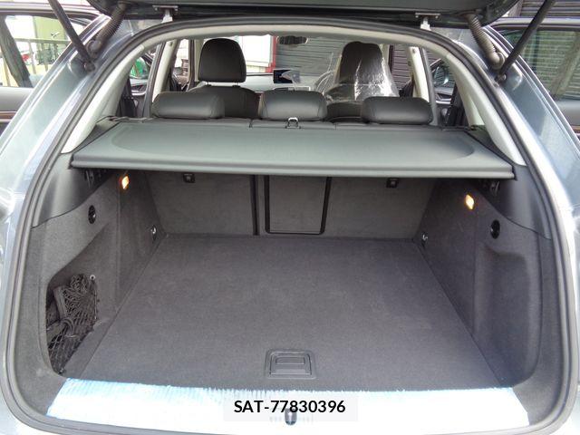 Audi Q3 2012-05 8878747-13