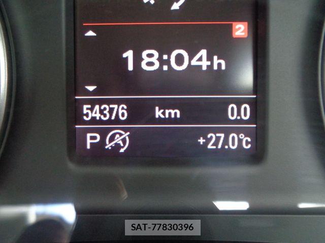 Audi Q3 2012-05 8878747-5