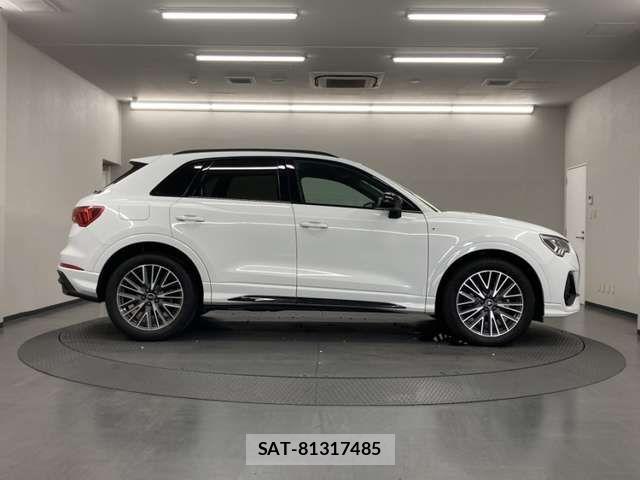 Audi Q3 2023-03 8878745-5