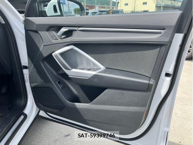 Audi Q3 2024-12 8878746-14