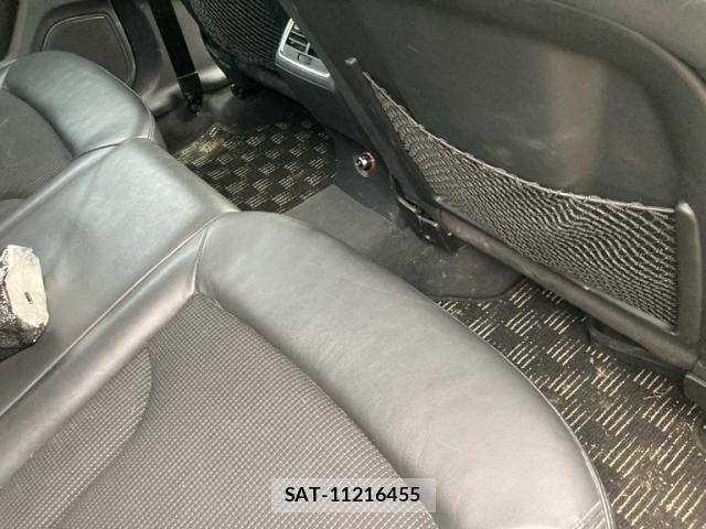 Audi Q3 2013-03 8878749-11