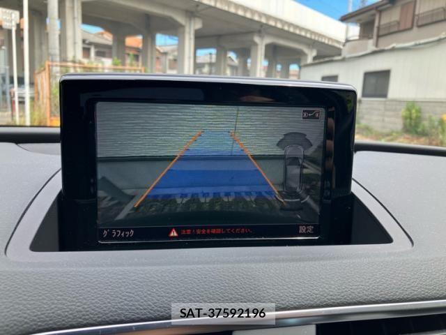 Audi Q3 2018-03 8883321-23