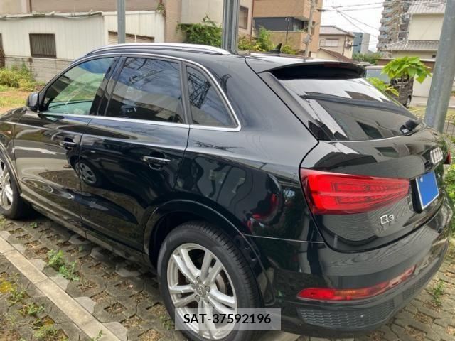 Audi Q3 2018-03 8883321-5