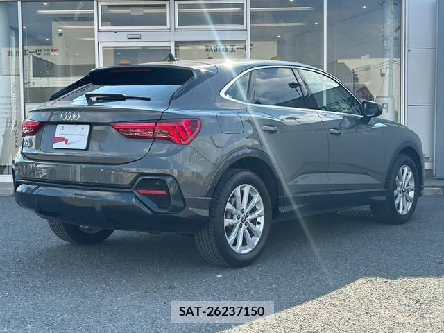 Audi Q3 2020-09 687296-1