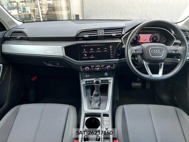 Audi Q3 2020-09 687296-6