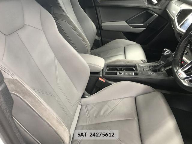 Audi Q3 2021-06 3420318-10