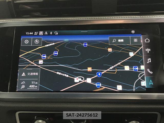Audi Q3 2021-06 3420318-14