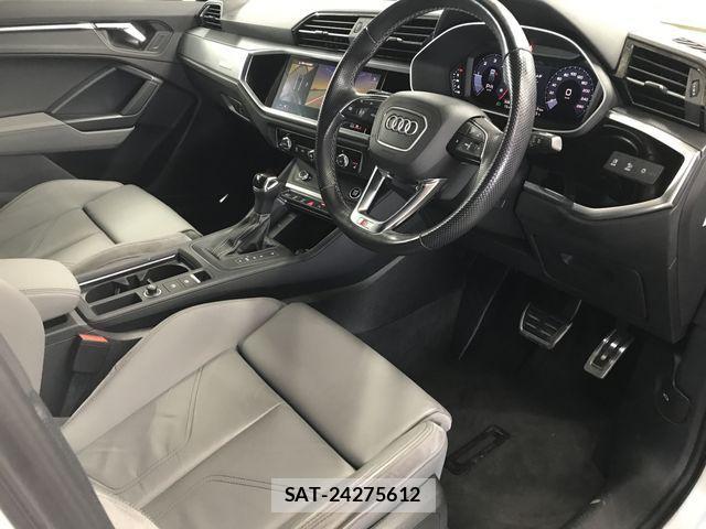 Audi Q3 2021-06 3420318-1