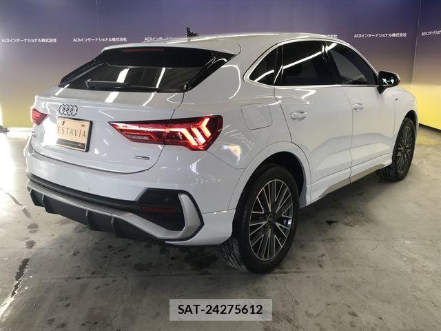 Audi Q3 2021-06 3420318-2