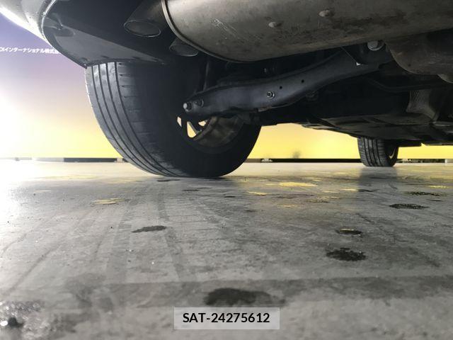 Audi Q3 2021-06 3420318-29
