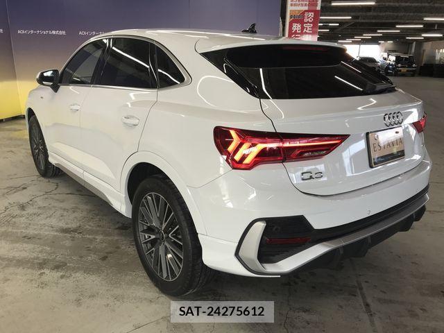 Audi Q3 2021-06 3420318-5