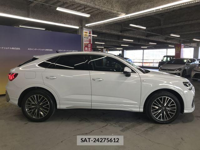 Audi Q3 2021-06 3420318-6