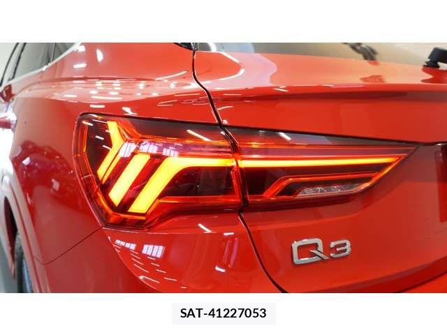 Audi Q3 2024-12 6525484-9
