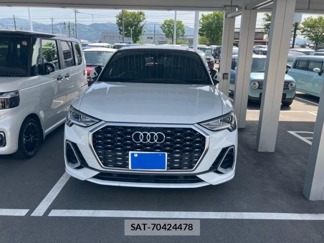 Audi Q3 2020-09 6610624-1