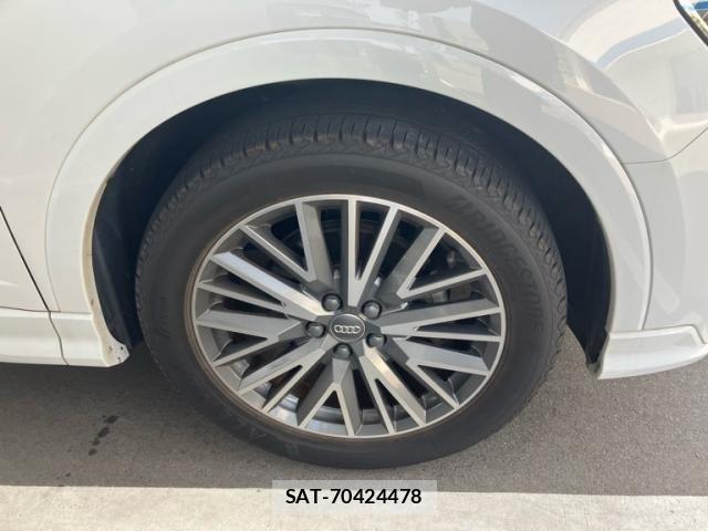 Audi Q3 2020-09 6610624-3