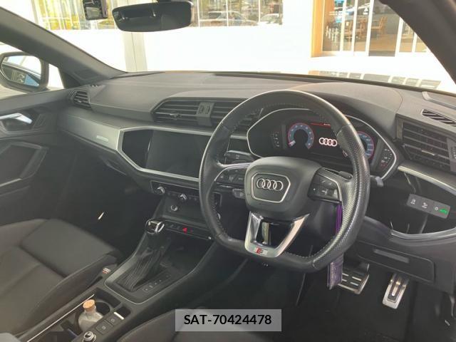 Audi Q3 2020-09 6610624-6