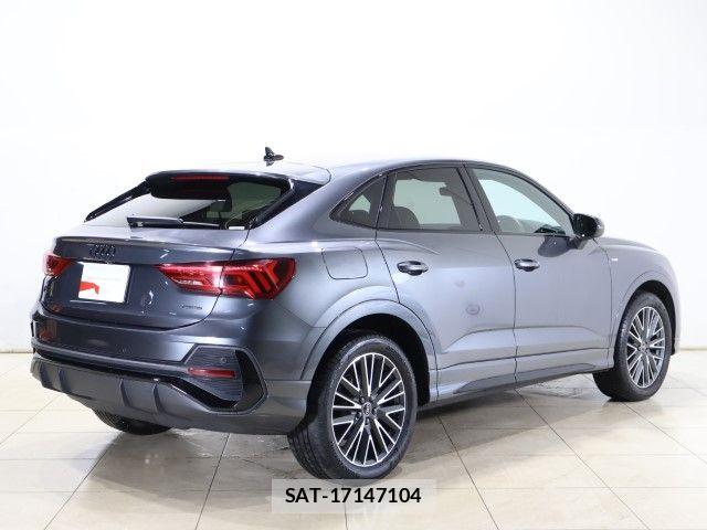 Audi Q3 2022-11 7215034-1