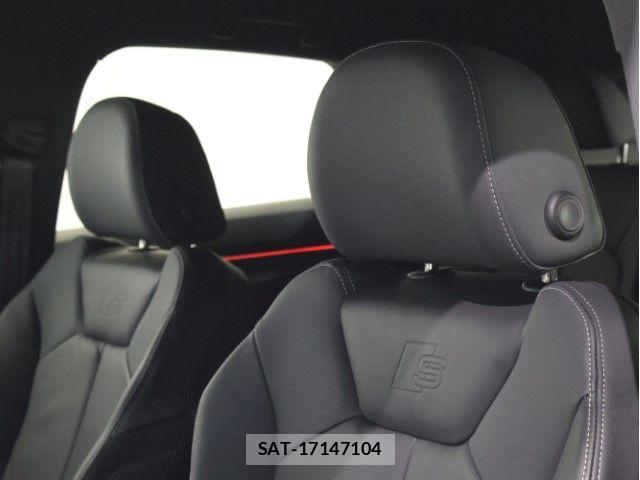 Audi Q3 2022-11 7215034-5
