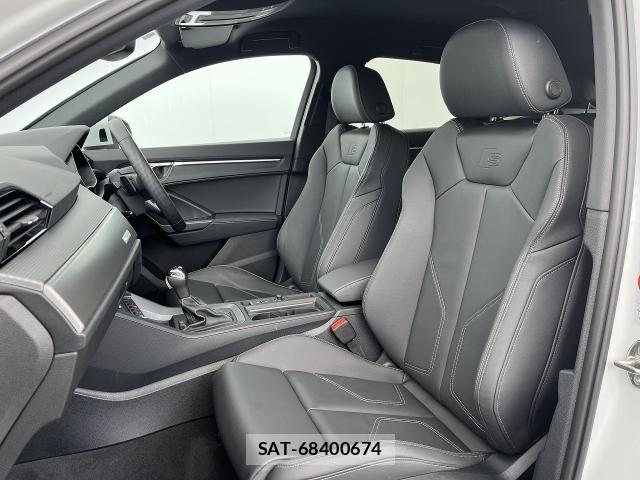 Audi Q3 2025-09 7215038-13