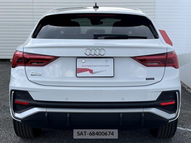 Audi Q3 2025-09 7215038-18