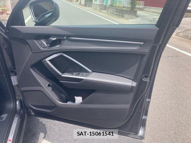 Audi Q3 2023-01 7271547-12