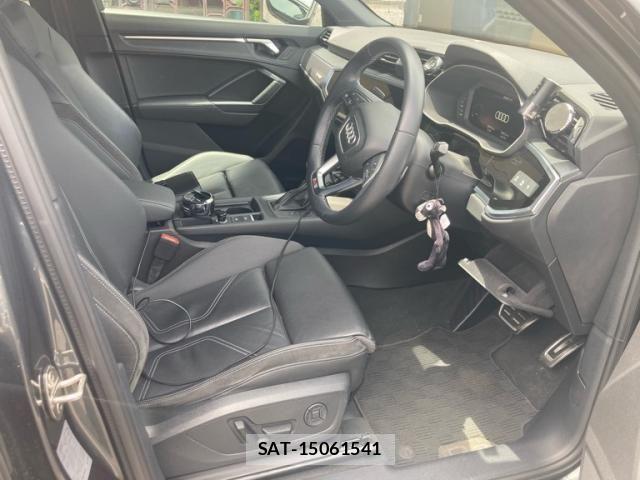 Audi Q3 2023-01 7271547-13
