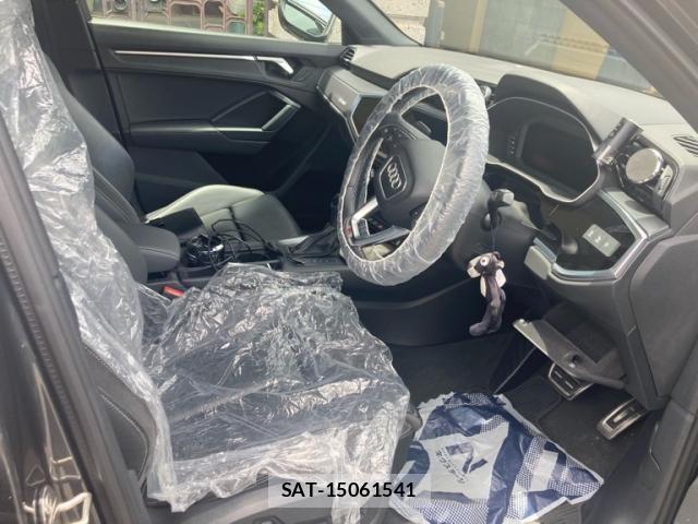 Audi Q3 2023-01 7271547-18