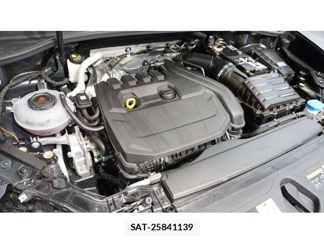Audi Q3 2024-06 7325762-14