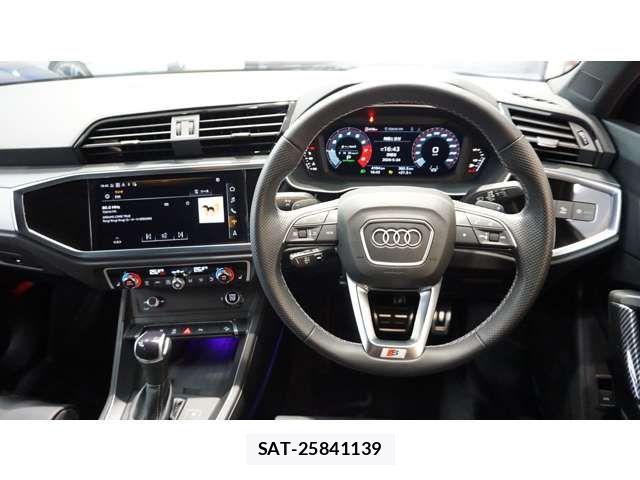 Audi Q3 2024-06 7325762-16