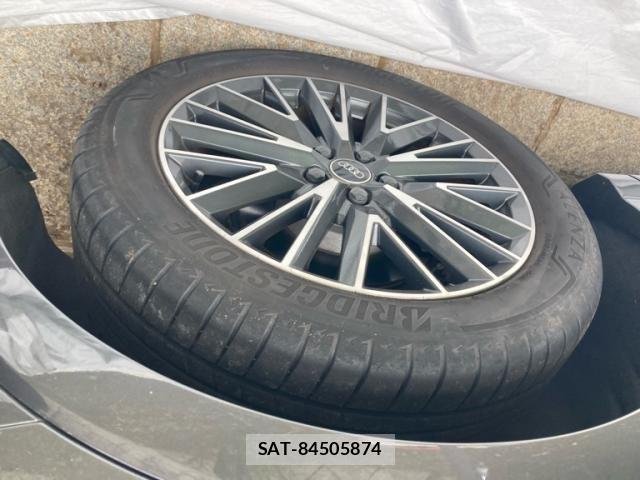 Audi Q3 2023-01 7325761-6