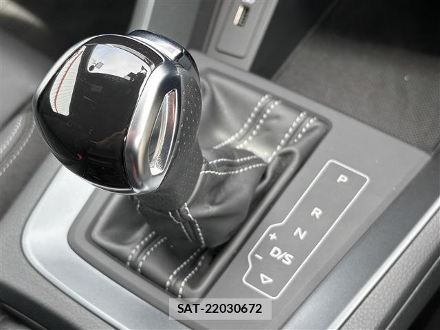 Audi Q3 2021-01 7325765-10